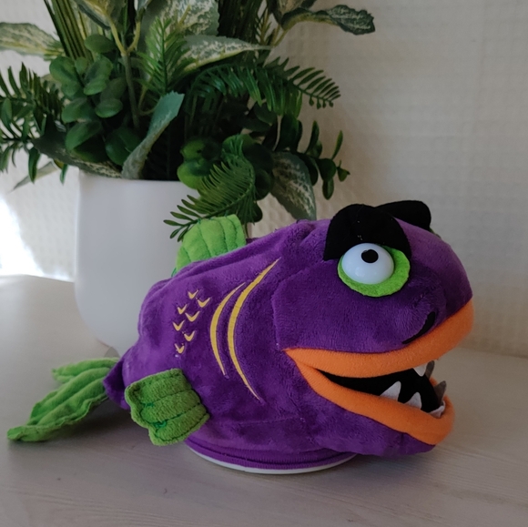 Halloween Decor Animated Piranha Home Accent - Picture 4 of 10